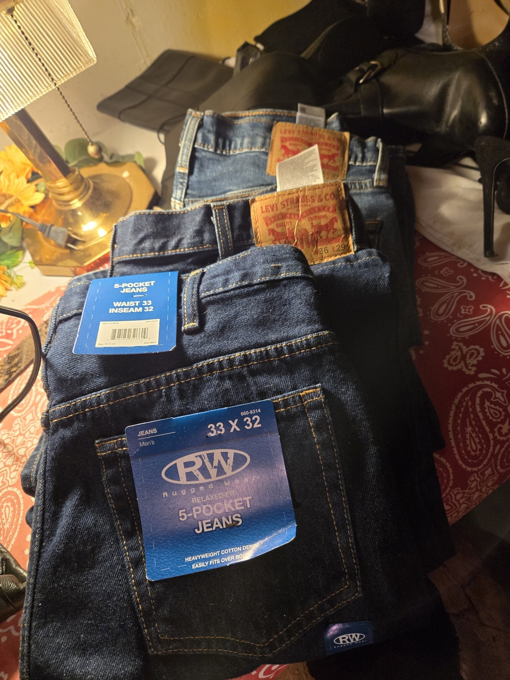 Rugged Wear Men's Dark Blue 5-Pocket Jeans - 33 x 32
